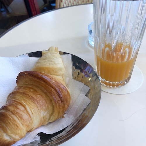 paris-croissant